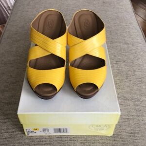 Circa Joan & David Luxe Series Women’s Sandals Size 7 1/2 M.